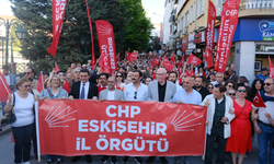 CHP’li Talat Yalaz: “Gençler keyfi olarak diplomaları iptal edilmesin diye yürüyor”