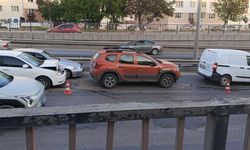 Eskişehir'de zincirleme kaza: 4 araç birbirine girdi...