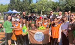 Meserret İnel anısına okul bahçesine çınar fidanı dikildi