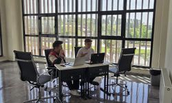 Eskişehirli öğrenciler Yeşilay Münazara Şampiyonası’nda çeyrek finalde