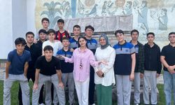 Lise öğrencileri Eti Arkeoloji Müzesi’ni gezdi