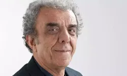 SON DAKİKA: Efsane yönetmen Ali Özgentürk hayatını kaybetti