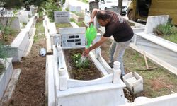 Eskişehir'de 23 yıldır 300'ü aşkın mezara gözü gibi bakıyor