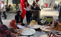 AK Parti Eskişehir İl Kadın Kolları'ndan Mehmetçiğe destek