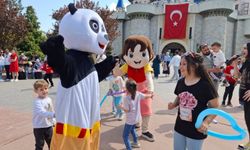 Masal Şatosu'nda çocuklar hem eğleniyor hem öğreniyor