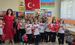 Eskişehir'de öğrenciler Kardeşlik ve İstiklal Haftası'nı kutladı