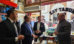 Vekil Dönmez, esnaf ve vatandaşla buluştu