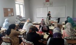 “Değerlerin Edinilmesinde Ailenin Rolü” eğitimi verildi