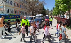 Eskişehir'de öğrenciler Trafik ve İlk Yardım Haftası'nda bilinçlendi