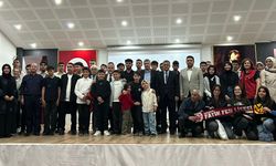 “Yunus Gibi Bakmak” programında gençler manevi derinlikle buluştu