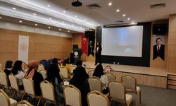 Koruyucu ailelik süreci Eskişehir’de anlatıldı