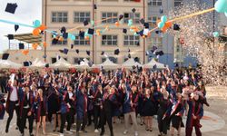 Borsa İstanbul Fen Lisesi’nde mezuniyet coşkusu