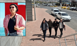 Komşusuna yardım için gittiği evde boğazından bıçaklandı