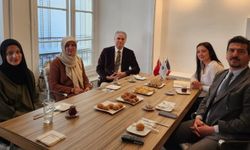 Rektör Yardımcısı Prof. Dr. Erdemir, Yunus Emre Enstitüsü Paris Koordinatörlüğü’nde temsilcilerle buluştu