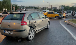 Eskişehir'de kural ihlali yapan taksi, felakete neden oluyordu!