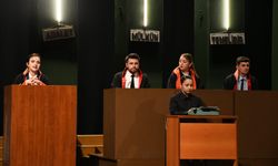 Eskişehir yargı teşkilatı tiyatro sahnesinde buluştu