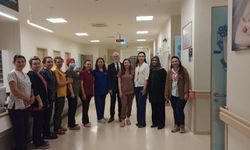 Eskişehir'de ebeler unutulmadı: İl Sağlık Müdürü Bildirici Ebeler Günü'nü kutladı