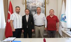 Başkan Dökmeci Eskişehir Mardinliler Derneği Başkanı Arat'ı ağırladı