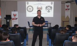 “Gençlik ve Güvenli Gelecek” konferansı düzenlendi