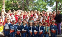 İbrahim Karaoğlanoğlu İlkokulu, 3. Geleneksel Halk Oyunları Şenliği’ne katıldı