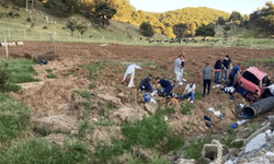 Eskişehir yolunda kontrolden çıkan otomobil dereye uçtu: 3 ölü, 2 yaralı