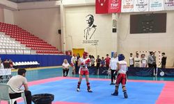 Eskişehir'de kick boks heyecanı başladı