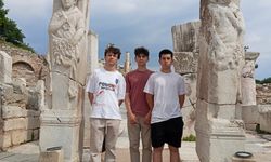 Eskişehirli öğrenciler Şirince Matematik Köyü ve Efes Antik Müzesi ziyaretlerinde bulundular