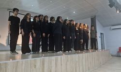Eskişehir Borsa İstanbul Fen Lisesi’nde şiirle büyüleyen akşam