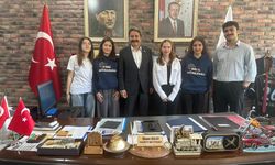 Münazara Kulübü öğrencilerinden Gençlik ve Spor İl Müdürlüğü'ne ziyaret