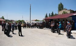 Başkan Dökmeci, personelin bayramını kutladı
