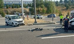 Eskişehir'in komşusunda feci kaza: 4 yaralı