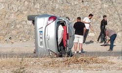 Komşuda otomobil takla attı: 1 yaralı