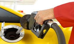 Akaryakıtta tabela yine değişti: Benzine zam geldi