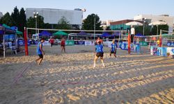 Eskişehir'de plaj voleybolu heyecanı başladı