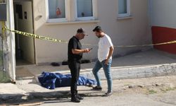 Eskişehir'de 56 yaşındaki adam evinin önünde ölü olarak bulundu
