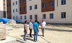 Eskişehir'de inşası devam eden erkek yurdunda incelemeler yapıldı