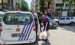Eskişehir'den Bilecik'e gitti: "Kiramı ödeyemiyorum" diyen dilenci 15 market poşeti ile yakalandı
