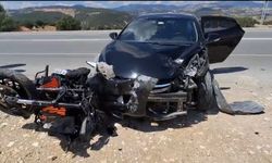 Komşuda otomobil ve motosiklet çarpıştı: 1 yaralı