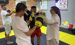 Eskişehir’de aileler ve çocuklar kick boks antrenmanında buluştu