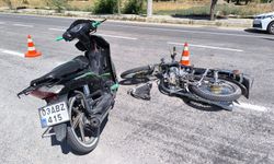 Afyonkarahisar'da motosiklet kazası: 2 kişi yaralandı