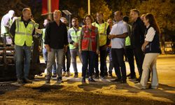 Başkan Ünlüce gece mesaisinde ekiplerle bir araya geldi