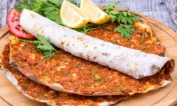 Fiyatı gören şok oldu! Sosyal medya bu lahmacunu konuşuyor