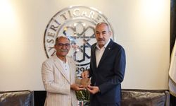 "CHP olarak sorunları çözecek, ülkemizi hak ettiği refaha biz taşıyacağız"