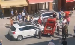 Eğitimciler Caddesi'nde zincirleme kaza