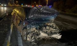 Otomobiller paramparça oldu: 1 ölü 2 yaralı