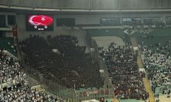 Tribünlerde tek renk, tek pankart!