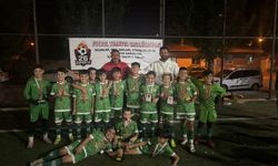 Yeşilay Spor Kulübü U-11 takımı Eskişehir’de şampiyon oldu