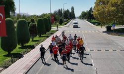Seyitgazi yangınında şehit düşen mühendis için anma koşusu düzenlendi