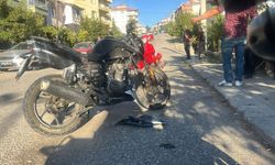 Komşuda 2 motosiklet çarpıştı: Sürücüler yaralandı