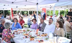 Vali Aksoy 5. Aile Şenliği Kahvaltı Programına katıldı